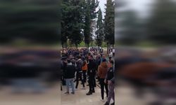 Mersin'de 91 kişinin ''rüşvet operasyonu'' kapsamında tutuklanması... Gümrük müşavirlik firması çalışanları kararı protesto etti