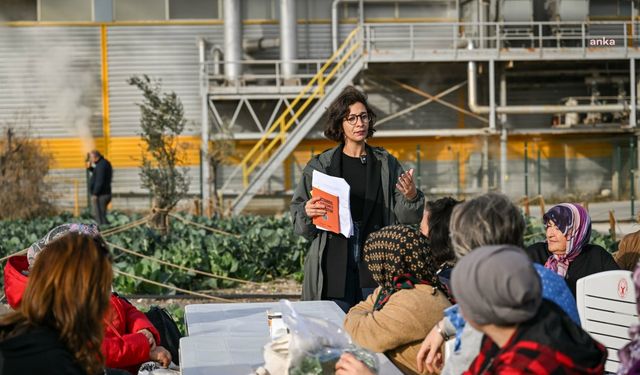 Bornovalı kadınlara 'Toplumsal Cinsiyet Eşitliği' etkinliği