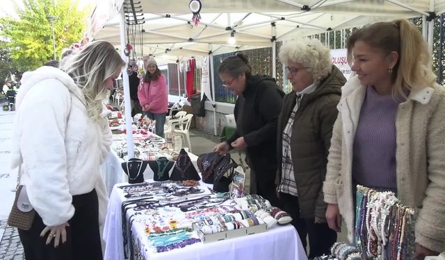 Konak’ın yılbaşı kermesinde kadınların emekleri sergilendi