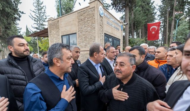 Mersin Büyükşehir Belediye Başkanı Vahap Seçer’in  kardeşi Uğurcan Seçer, Tarsus’ta son yolculuğuna uğurlandı