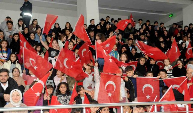 2. Ordu Komutanlığı bandosunun Cizre’deki konserini bin 500 kişi izledi