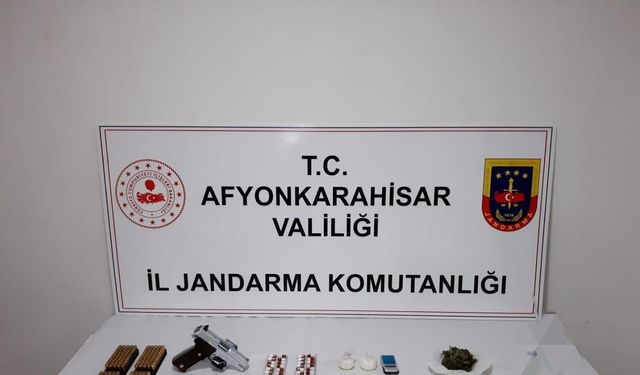 Afyonkarahisar’da uyuşturucu satıcısı yakalandı