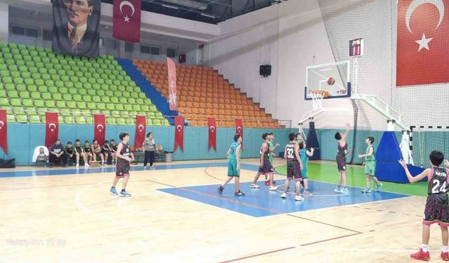 Elazığ’da basketbol U14 yerel lig mücadelesi sona erdi