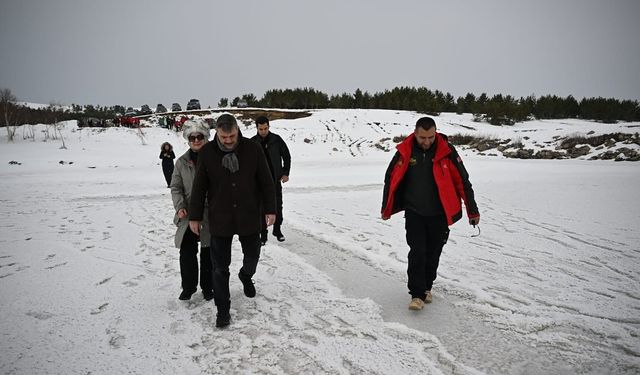 Kar üzerinde off-road yapan ekipler nefes kesti