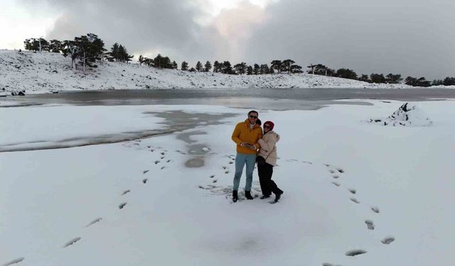 Köyceğiz Sandras Dağı’na yılın ilk karı düştü