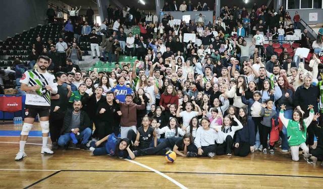 Lideri deviren Denizlispor Cavidil, koltuğun yeni sahibi oldu