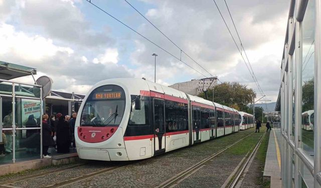 Tramvay ve otobüsler Türkiye’nin yarısını taşıdı