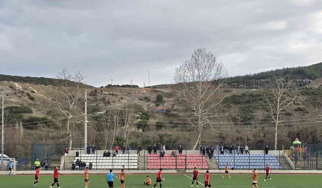 Vitraspor ilk yarıya önde girdiği maçı yediği 4 golle kaybetti