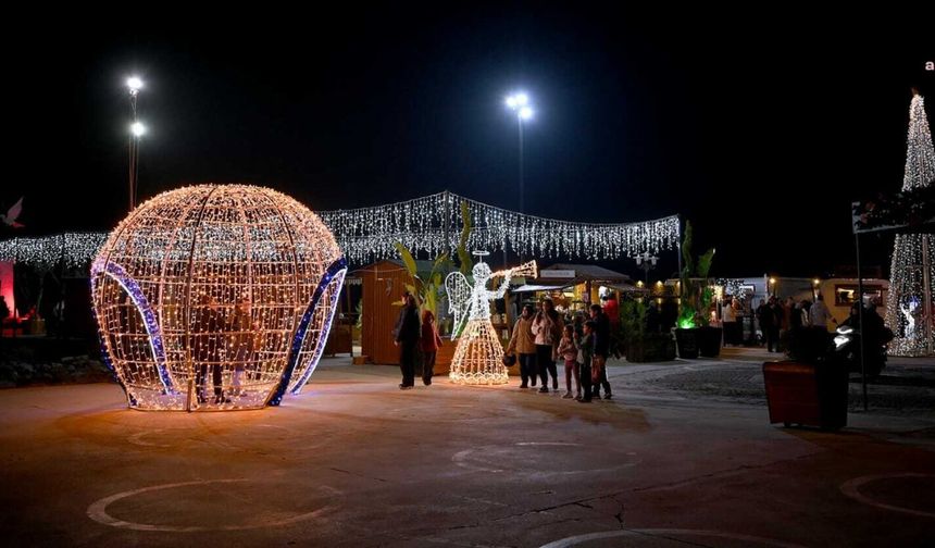 Kuşadası’nda yılbaşı eğlenceleri başladı