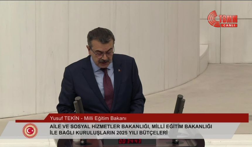 Bakan Tekin'den CHP'ye: "Başörtüsüyle eğitim-öğretime katılmak Anayasa'mıza aykırı mıdır, değil midir?