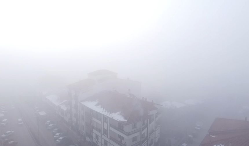 Çekerek’te sabahın erken saatlerinde sis etkili oldu