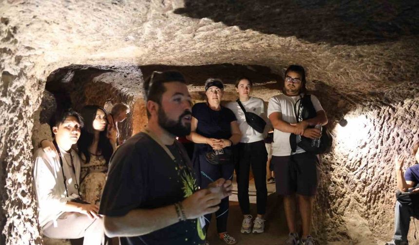 Litvanyalı turist eşine doğum gününde Kapadokya gezisi hediye etti