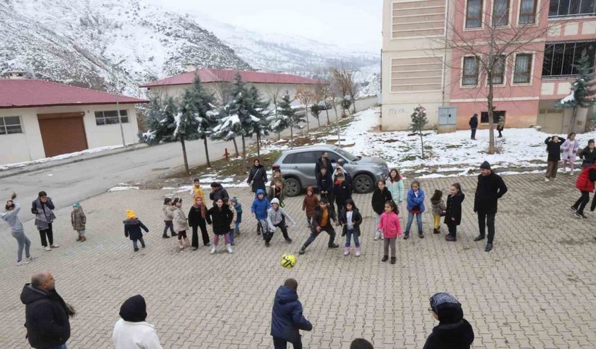 Muş’ta yöresel oyunlarla teknoloji bağımlılığına karşı mücadelede